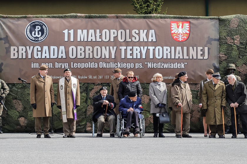 PO MATURZE PRZYSIĘGA W MUNDURZE